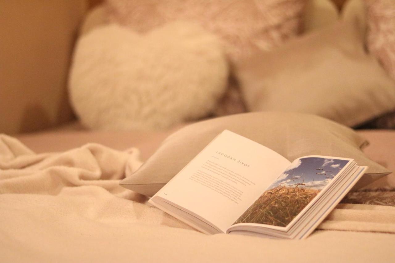 Guest House Studio Apartman Marina - With Jacuzzi, Free Parking, Pet Friendly Karlovac Luaran gambar