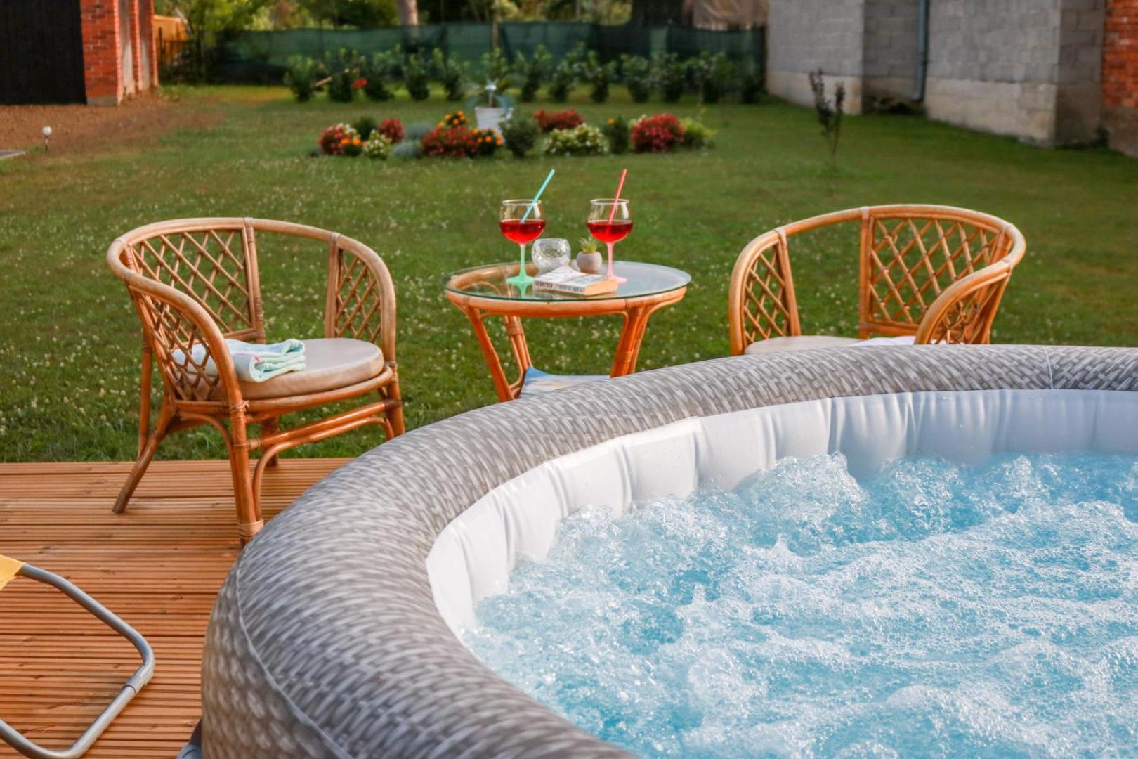 Guest House Studio Apartman Marina - With Jacuzzi, Free Parking, Pet Friendly Karlovac Luaran gambar